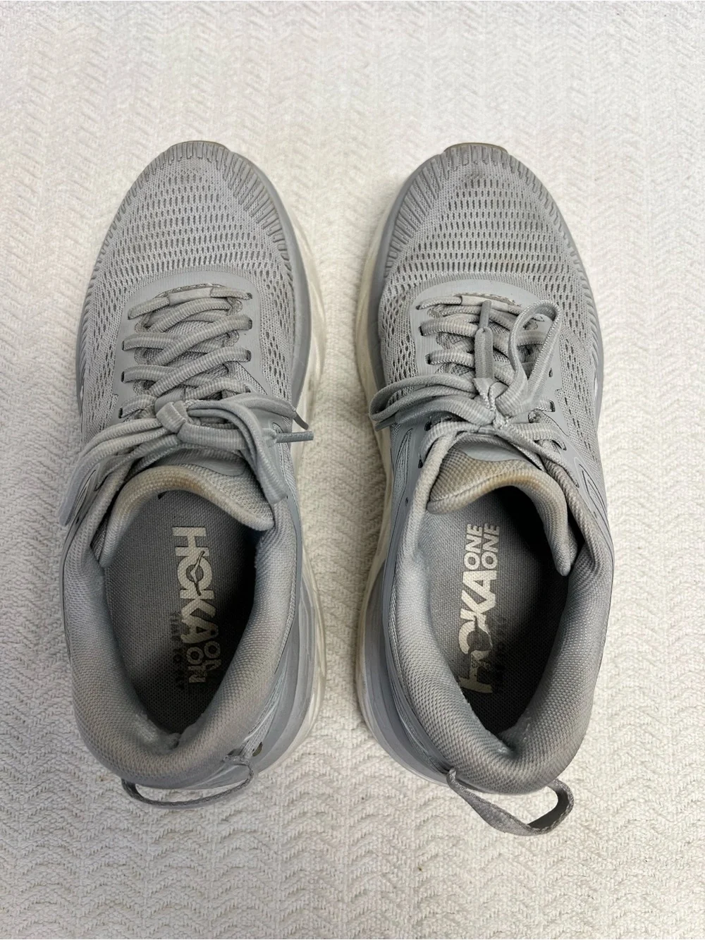 hoka / bondi 7 light grey womens shoes size 7.5